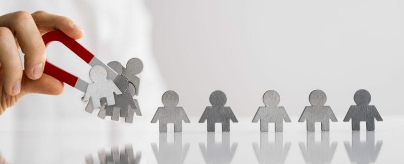 Acing Legal Copywriting: A Comprehensive Guide 17 magnet pulling people towards it